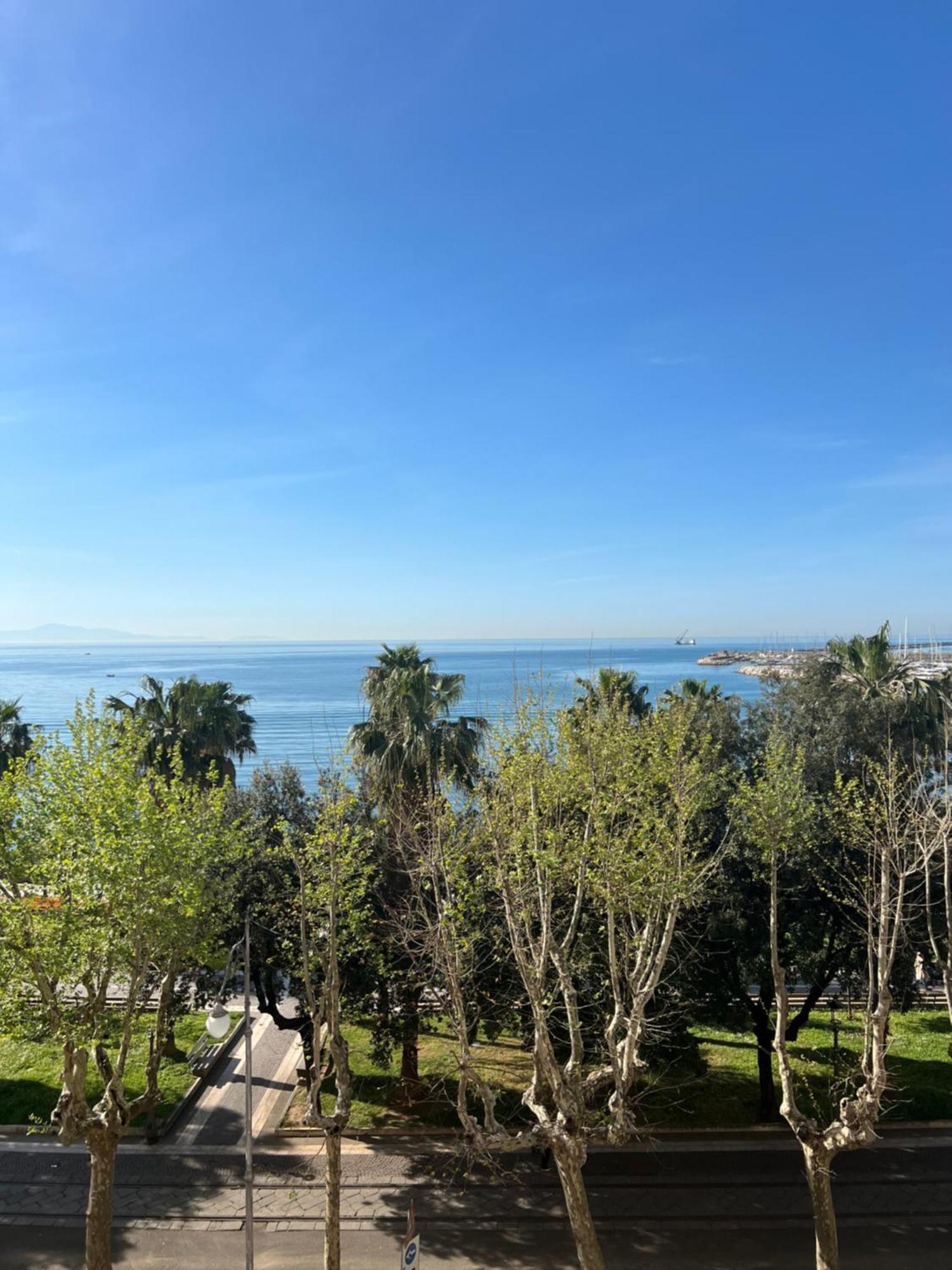 Blue Sea View Apartment Salerno Exteriör bild